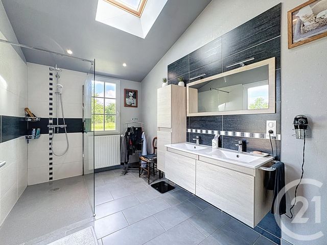 Maison à vendre - 6 pièces - 140,95 m2 - La Ferte St Aubin - 45 - CENTRE