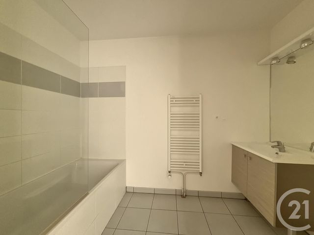 Appartement F3 à vendre - 3 pièces - 66 m2 - Olivet - 45 - CENTRE