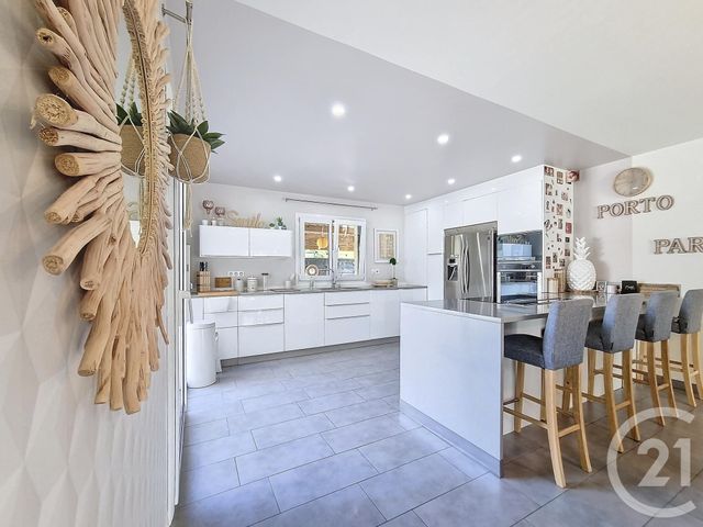 Maison à vendre - 6 pièces - 170 m2 - Ingre - 45 - CENTRE