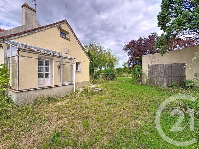 Maison à vendre - 4 pièces - 105 m2 - Sandillon - 45 - CENTRE