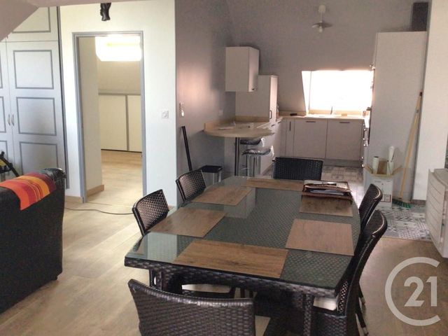 Appartement à louer - 3 pièces - 55,98 m2 - La Ferte St Aubin - 45 - CENTRE