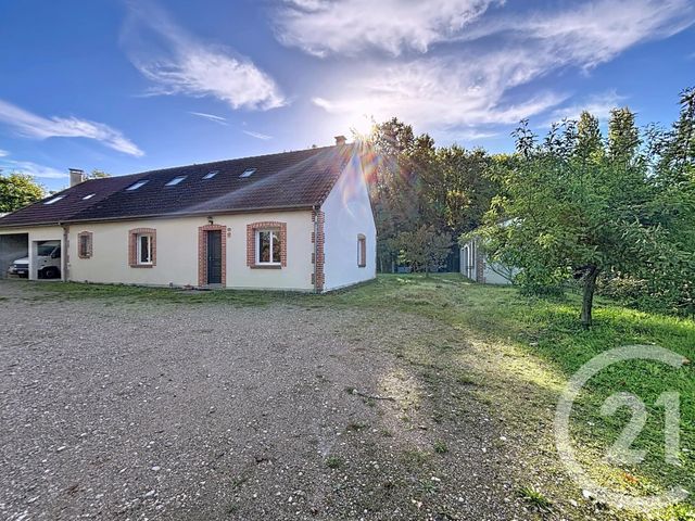 Appartement T5 à louer - 5 pièces - 134,70 m2 - La Ferte St Aubin - 45 - CENTRE