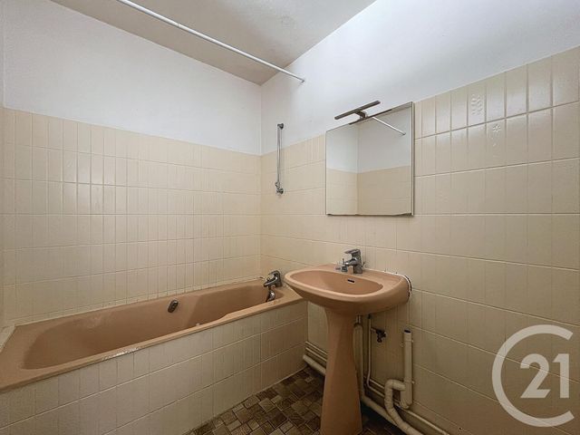 Appartement F2 &agrave; louer - 2 pi&egrave;ces - 48,10 m2 - St Jean Le Blanc - 45 - CENTRE