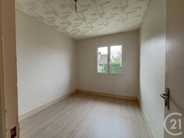 Maison &agrave; louer - 3 pi&egrave;ces - 59,90 m2 - La Ferte St Aubin - 45 - CENTRE