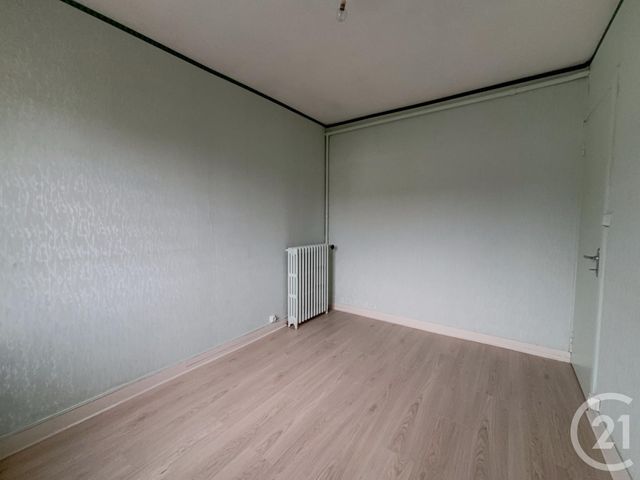 Maison &agrave; louer - 3 pi&egrave;ces - 59,90 m2 - La Ferte St Aubin - 45 - CENTRE