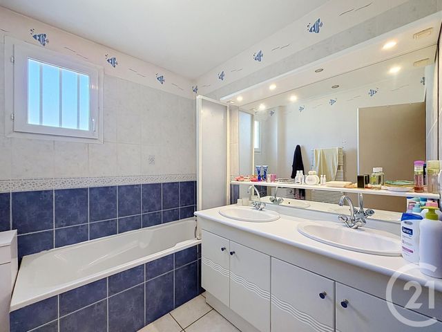 Maison &agrave; vendre - 5 pi&egrave;ces - 87,17 m2 - St Jean De La Ruelle - 45 - CENTRE