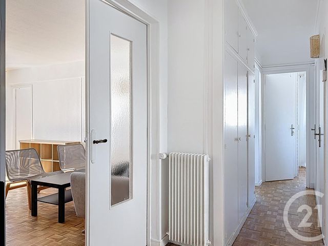 Appartement Chambre &agrave; louer - 1 pi&egrave;ce - 10 m2 - Orleans - 45 - CENTRE