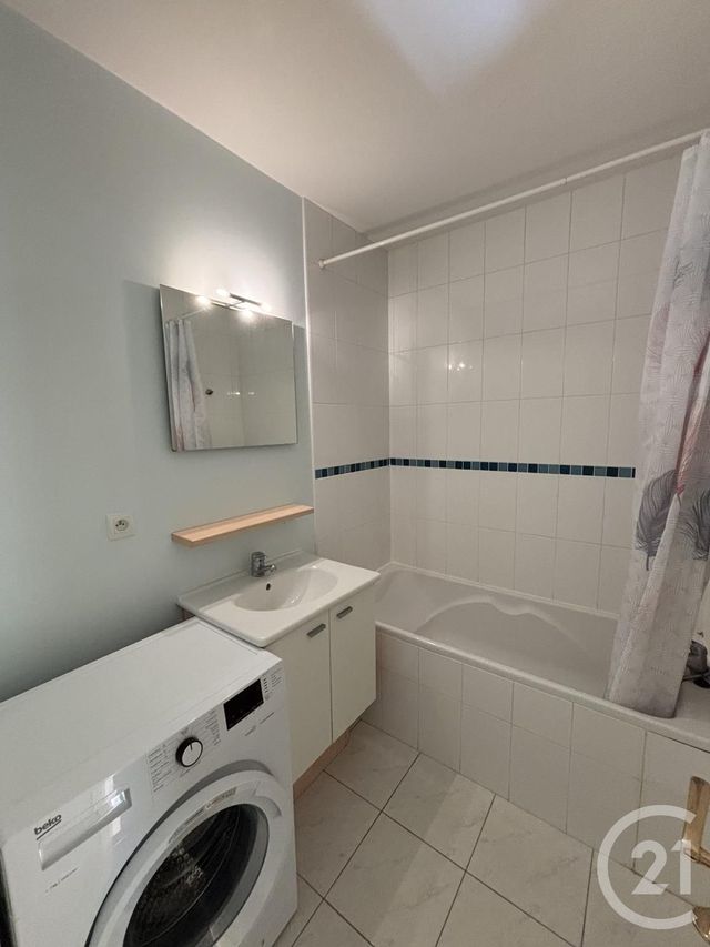 Appartement T2 &agrave; louer - 2 pi&egrave;ces - 44,04 m2 - Olivet - 45 - CENTRE