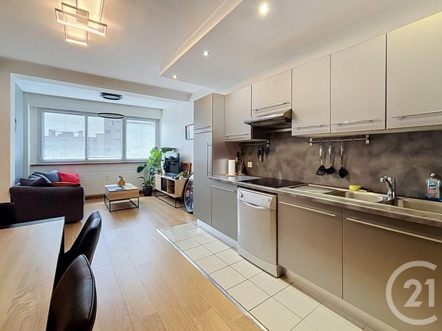Appartement &agrave; louer - 3 pi&egrave;ces - 56,50 m2 - 45 - CENTRE