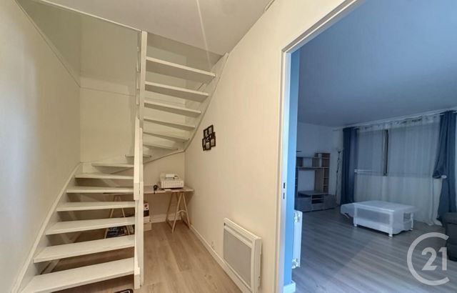Appartement T2 &agrave; louer - 2 pi&egrave;ces - 60,61 m2 - 45 - CENTRE