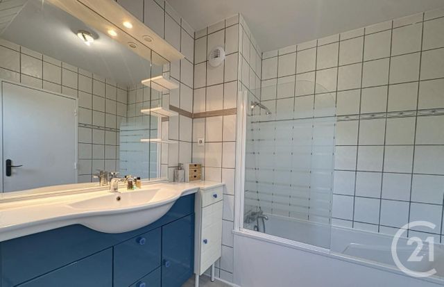 Appartement T2 &agrave; louer - 2 pi&egrave;ces - 60,61 m2 - 45 - CENTRE
