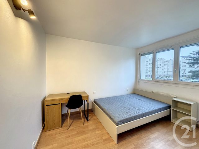 Appartement Chambre &agrave; louer - 1 pi&egrave;ce - 10 m2 - 45 - CENTRE