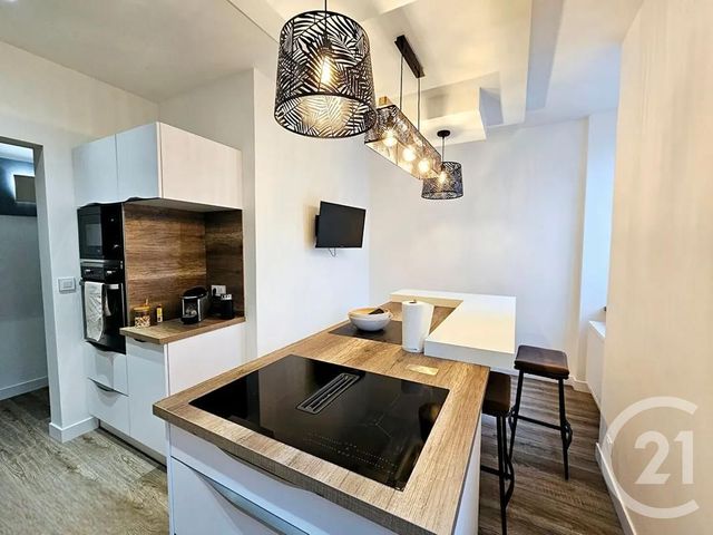 Maison à vendre - 8 pièces - 260,70 m2 - Boynes - 45 - CENTRE