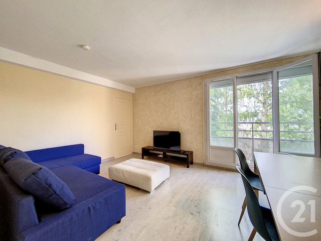 Appartement Chambre à louer - 1 pièce - 10 m2 - Orleans - 45 - CENTRE