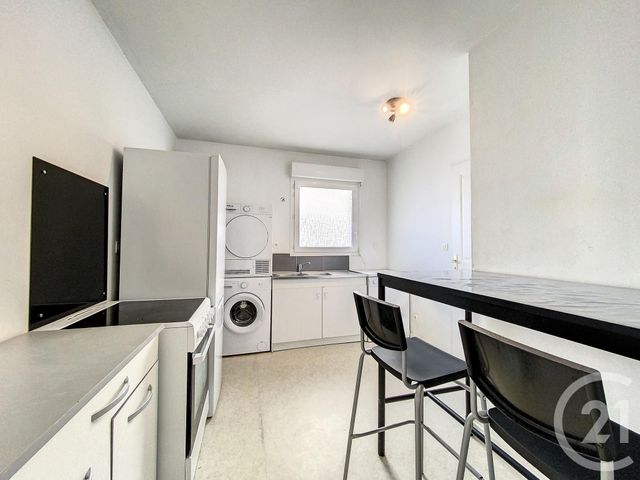 Appartement Chambre à louer - 1 pièce - 10 m2 - Orleans - 45 - CENTRE