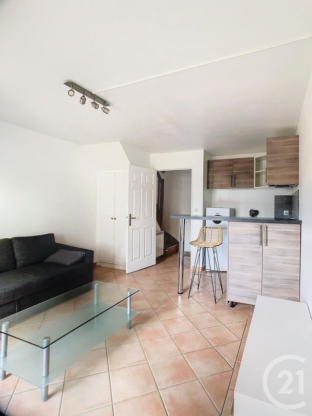 Maison &agrave; louer - 2 pi&egrave;ces - 38 m2 - Ardon - 45 - CENTRE