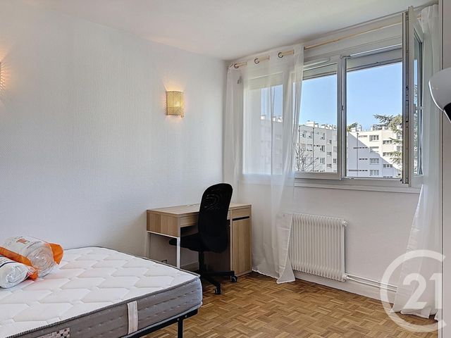 Appartement Chambre &agrave; louer - 1 pi&egrave;ce - 10 m2 - Orleans - 45 - CENTRE