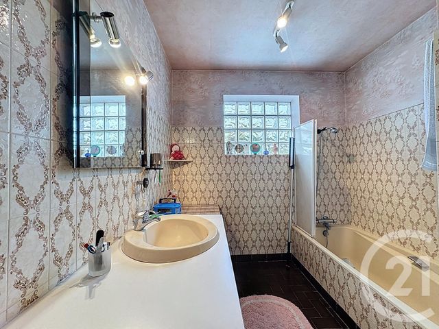 Maison à vendre - 5 pièces - 150 m2 - St Hilaire St Mesmin - 45 - CENTRE