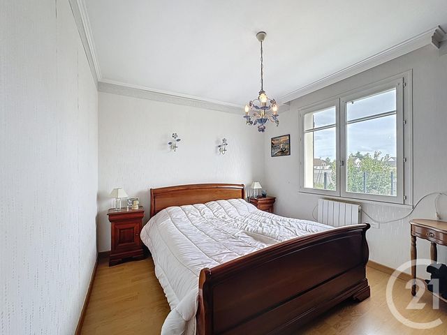 Maison à vendre - 5 pièces - 150 m2 - St Hilaire St Mesmin - 45 - CENTRE